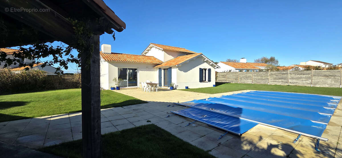 Maison à L&#039;AIGUILLON-SUR-VIE