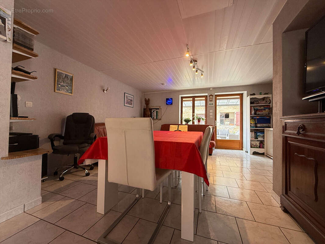 Maison à ORGELET
