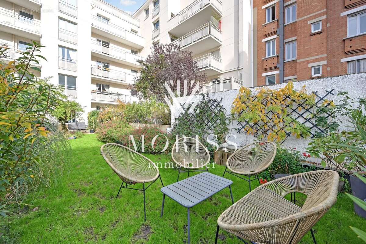 Appartement à PARIS-20E