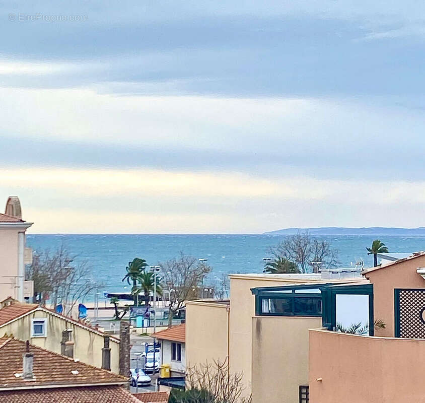 Appartement 70 m² à Frejus  - photo 2