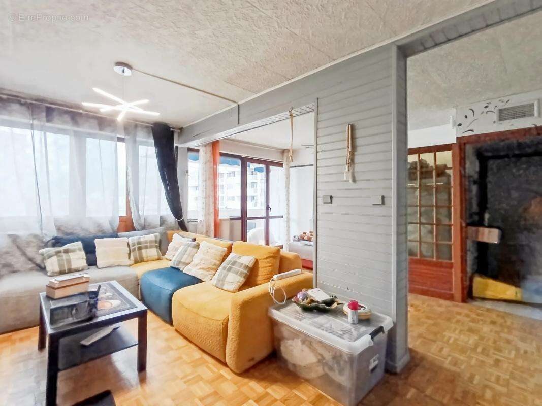 Appartement à ECHIROLLES