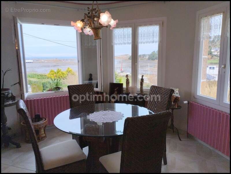 Maison à PLOUGASNOU