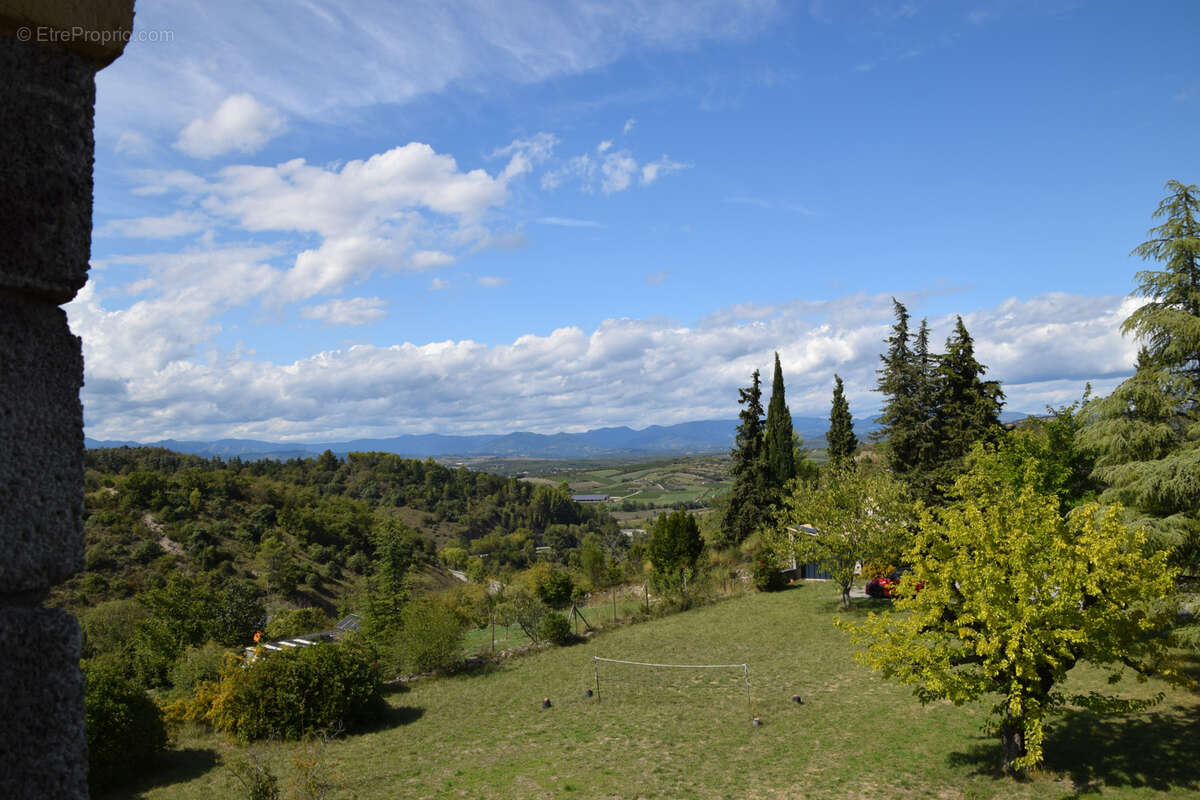Maison à VILLENEUVE-DE-BERG