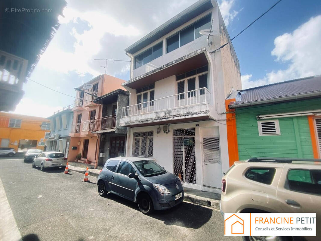 Maison à FORT-DE-FRANCE