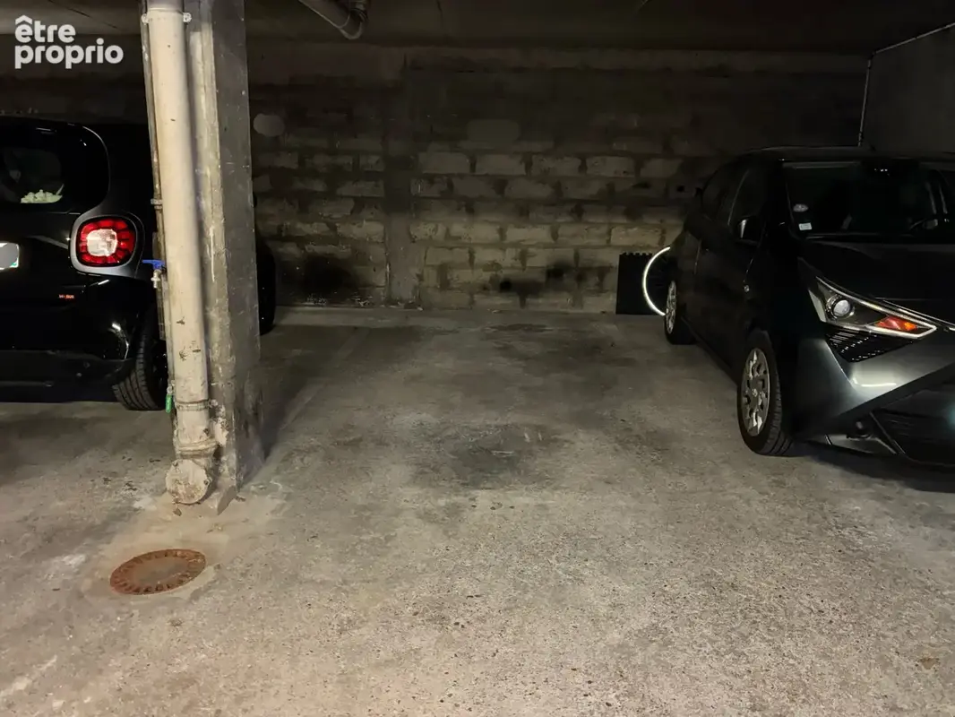 Parking à vendre à Paris-11e (75011) - photo 1