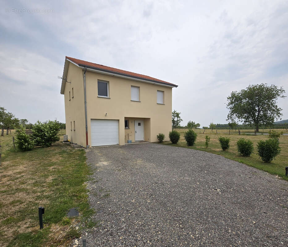PAVILLON de 2022 RT2012 sur 3590 m2 de terrain plat ! - photo 18