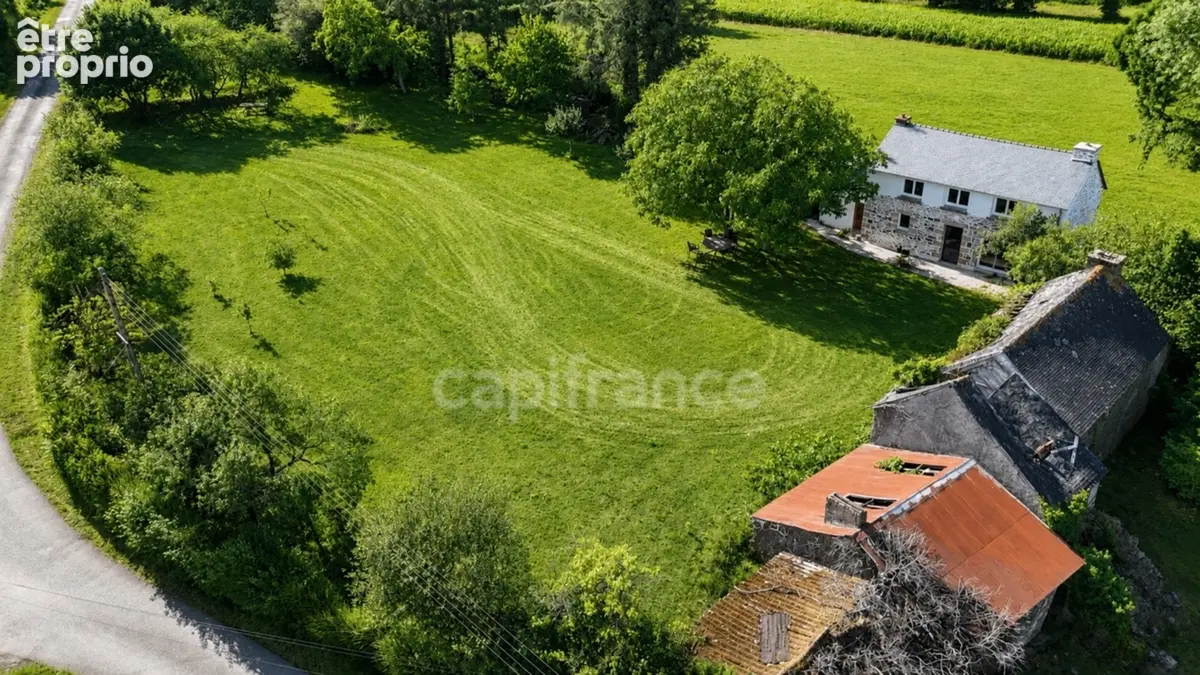 Maison à LANDELEAU