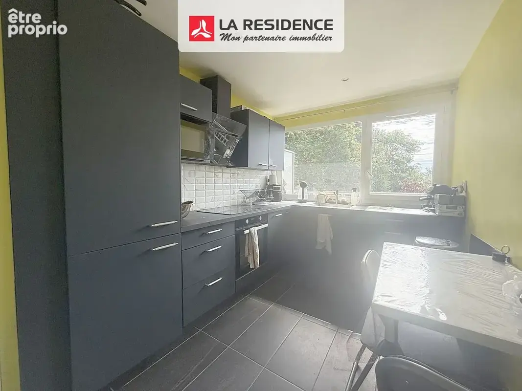Appartement 4 pièces 77 m² à vendre à Velizy-Villacoublay (78140) - photo 5