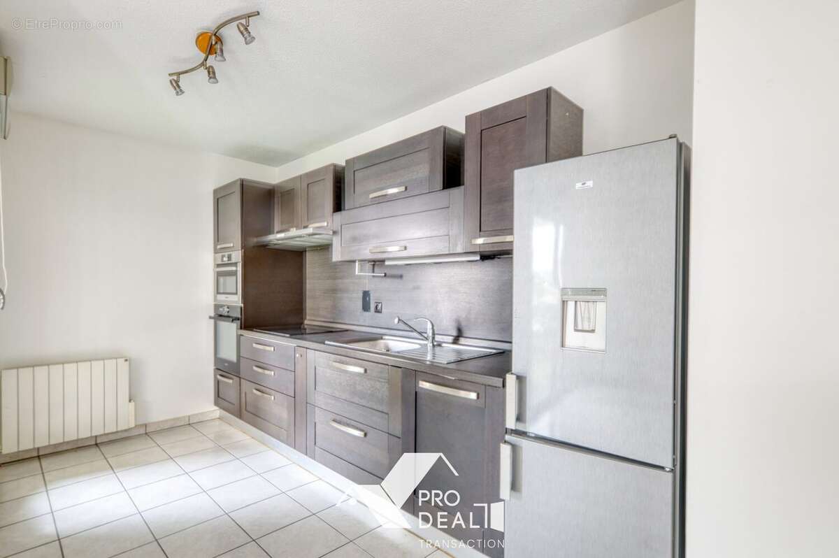 Appartement à MEYZIEU