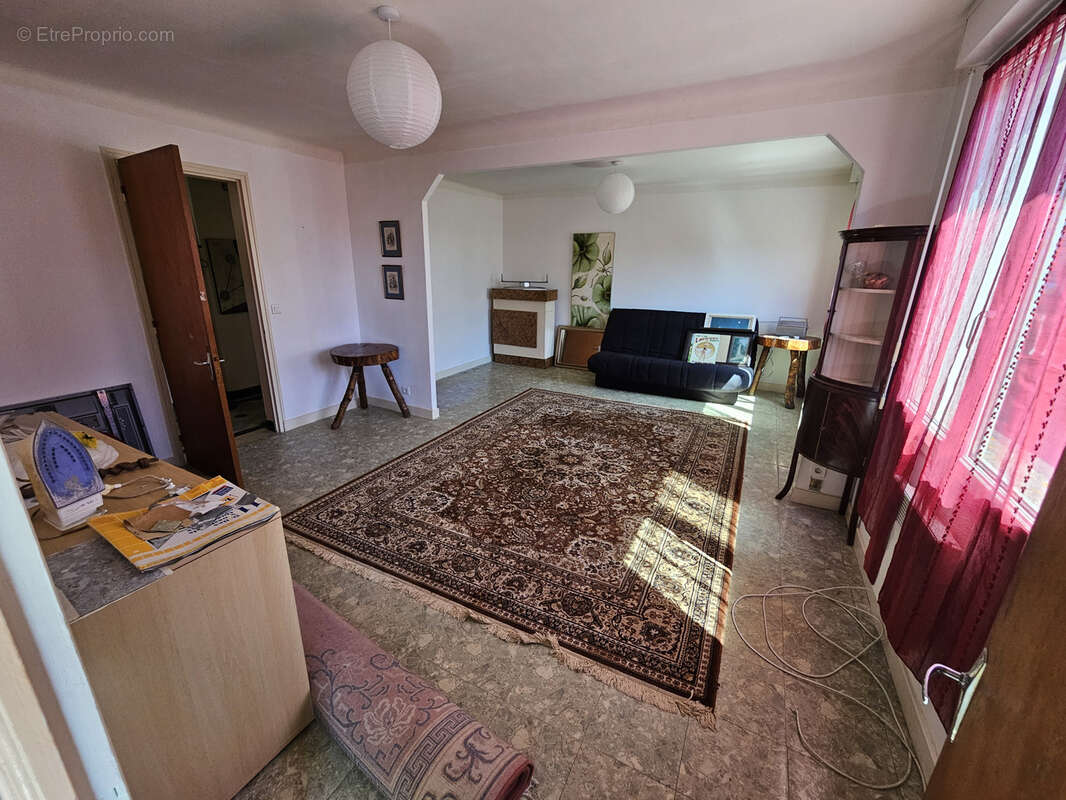 Maison à CAUREL