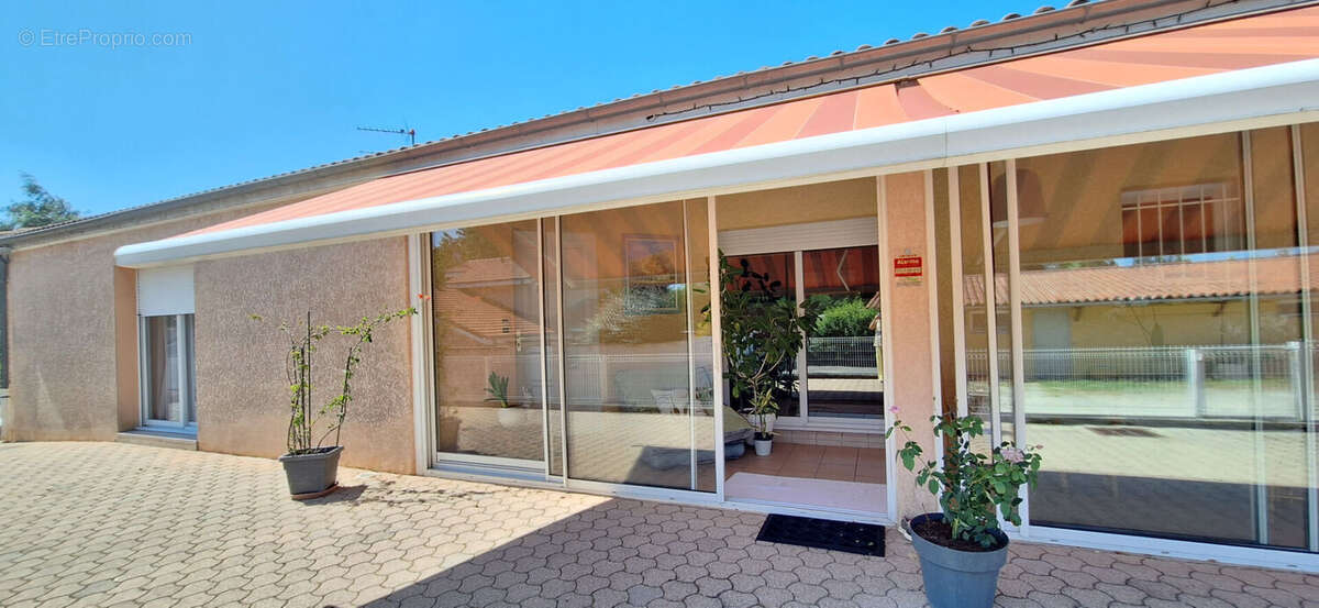 Maison à BUELLAS