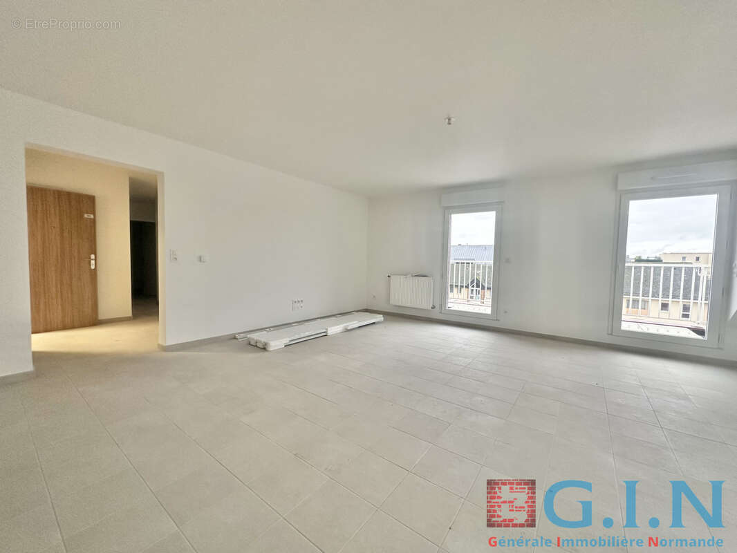 Appartement T3 avec terrasse - photo 4