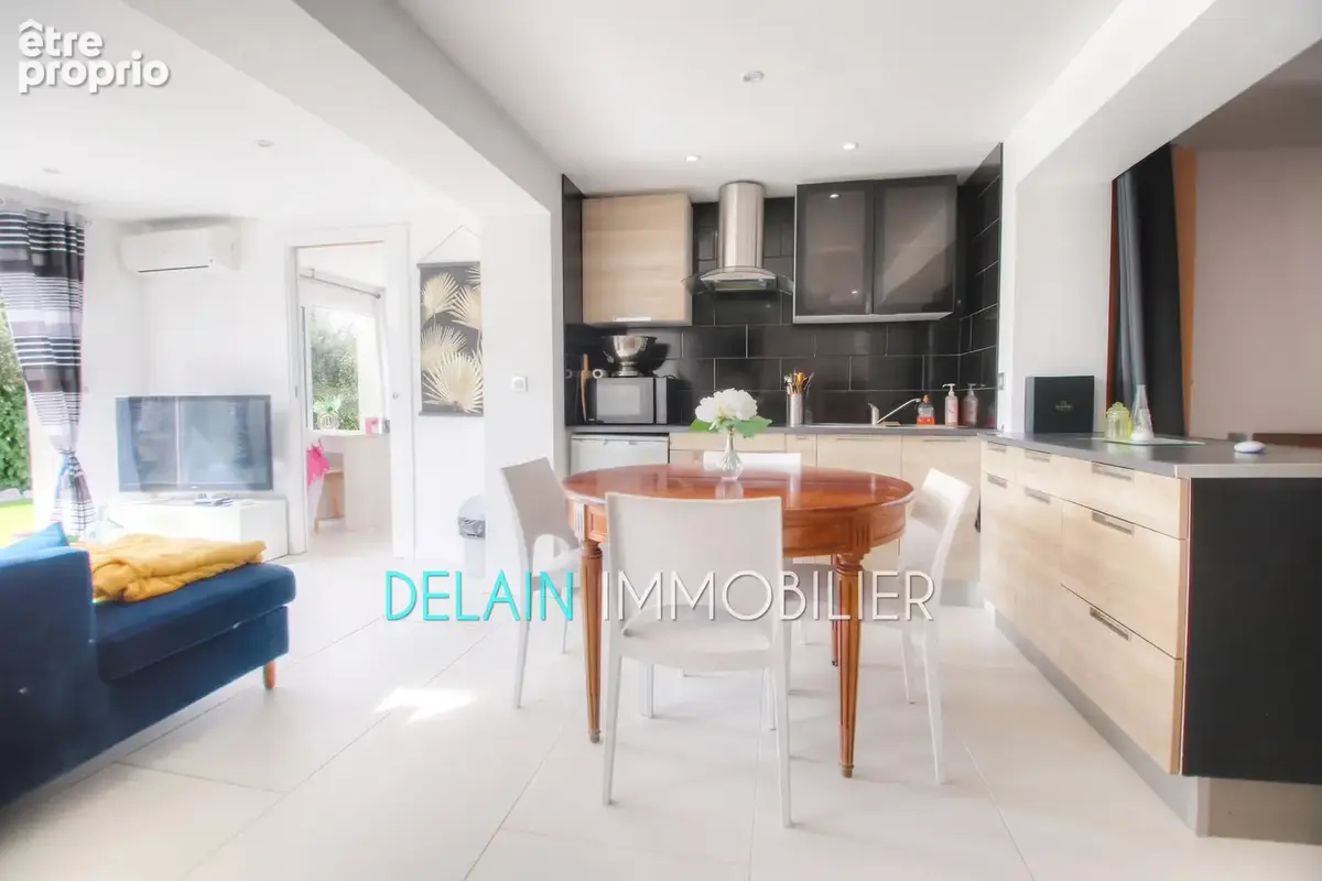 Maison 7 pièces 233 m² à vendre à Cagnes-Sur-Mer (06800) - photo 9