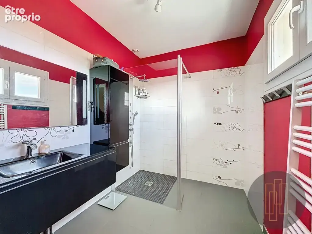 Dommartin La Chicotière - Maison avec vue, piscine et 2 500 m² de terrain - photo 11