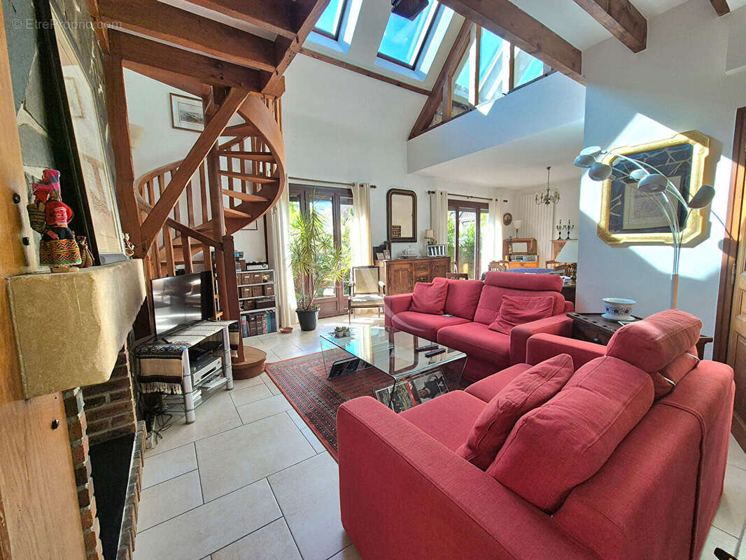 Maison à BURES-SUR-YVETTE