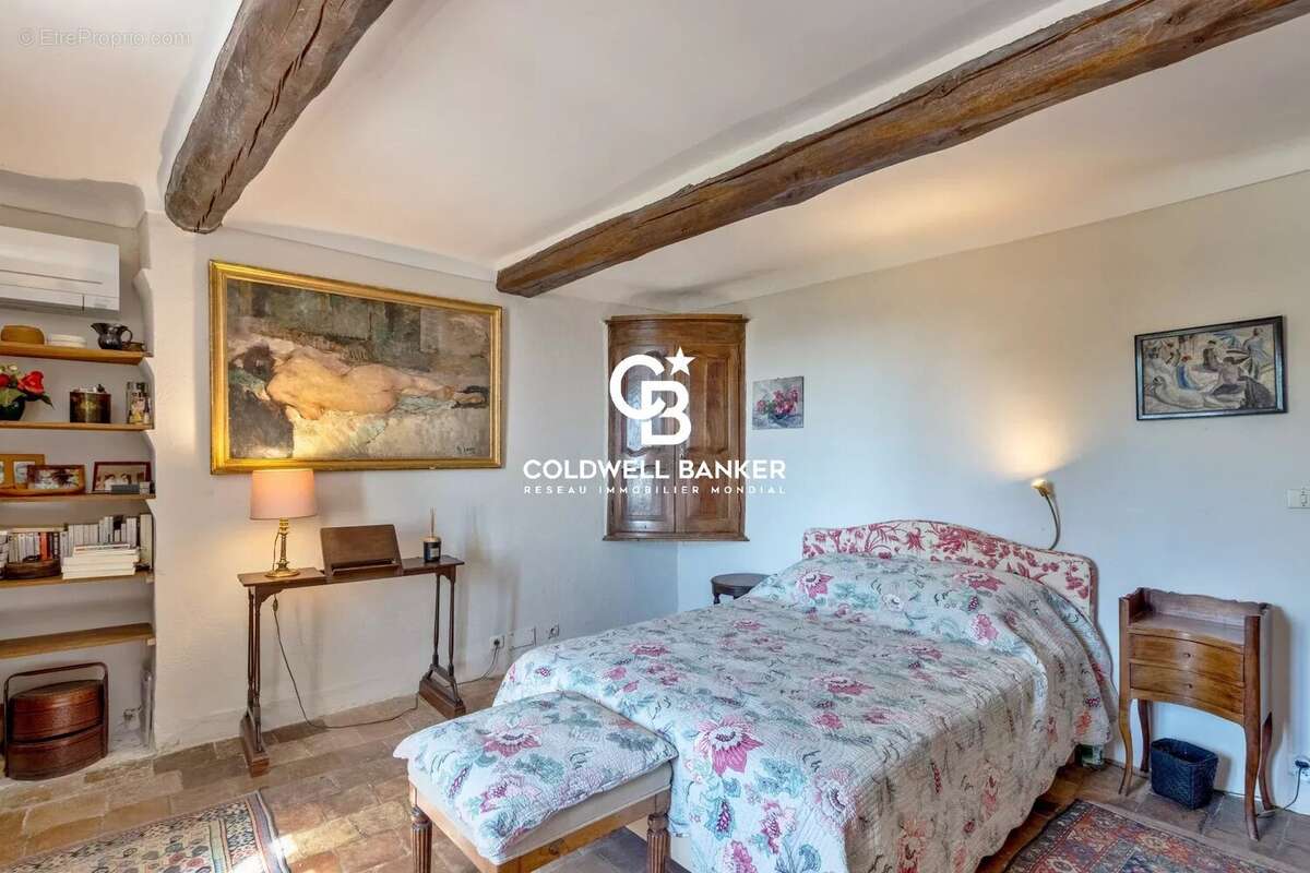 Maison à LA GARDE-FREINET