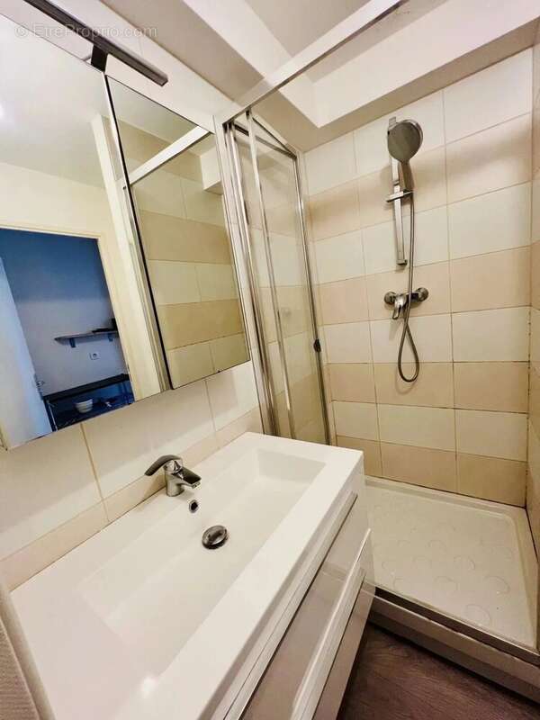 Appartement à PARIS-19E