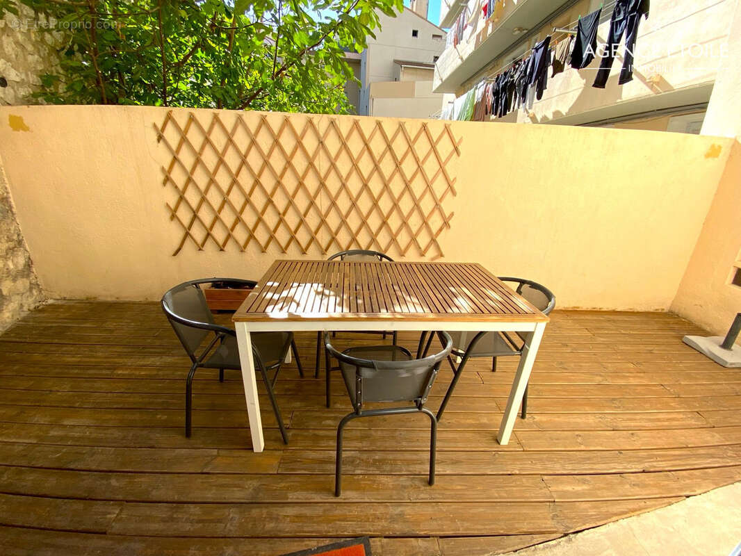 Appartement à MARSEILLE-2E