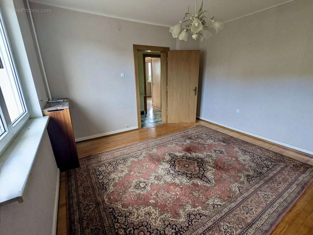 Maison à VAHL-LES-FAULQUEMONT