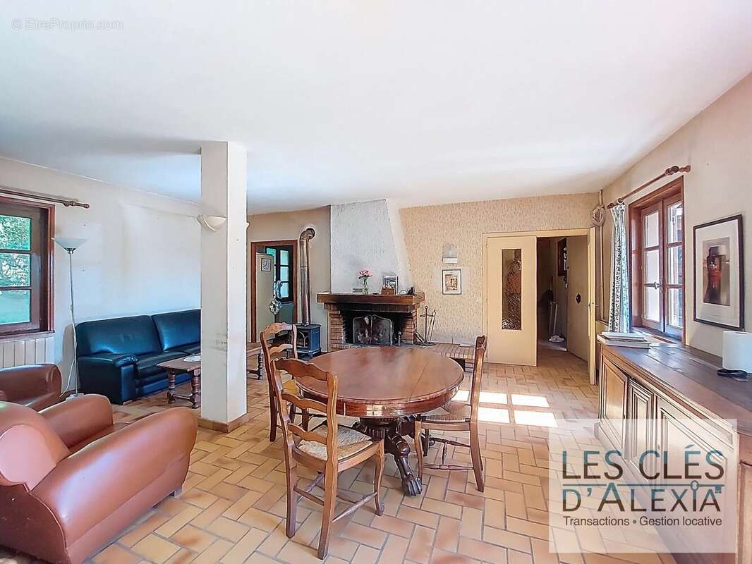 Maison à LES COTES-D'AREY