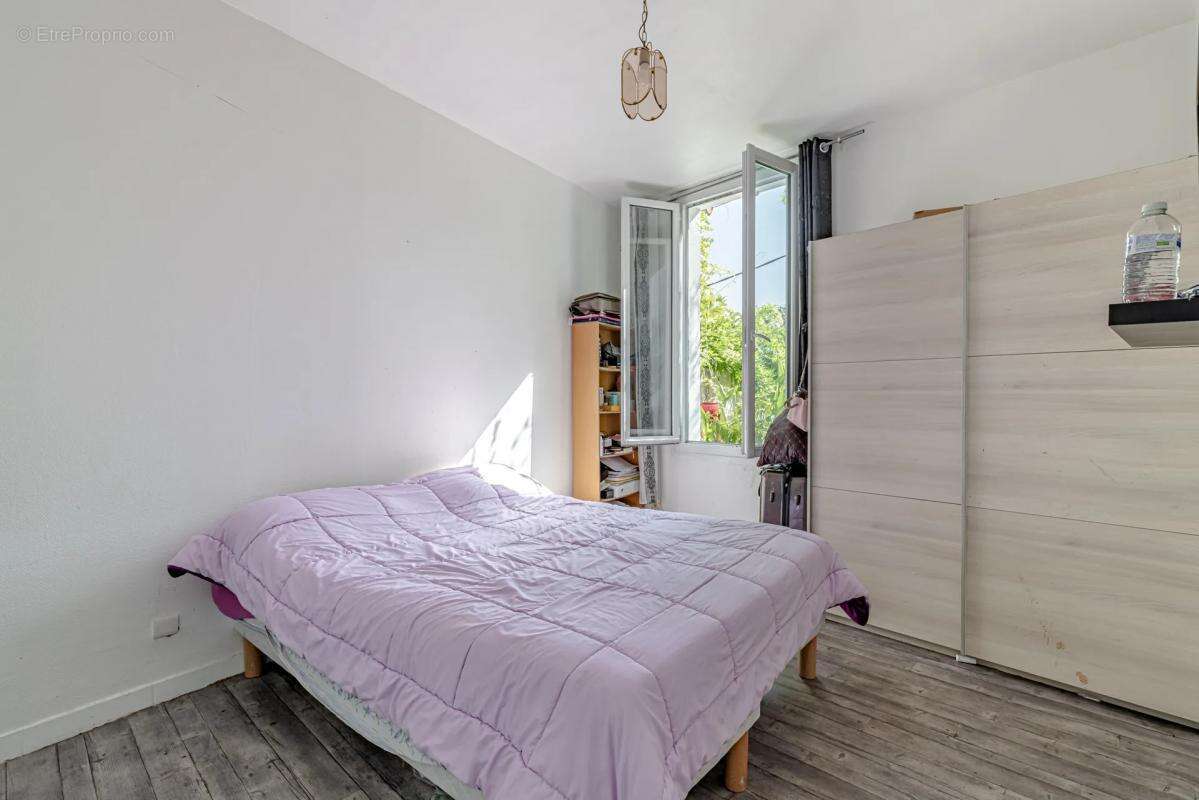 Maison à VILLENEUVE-LE-ROI