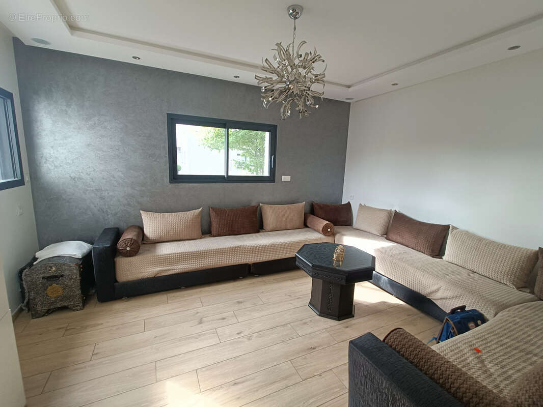 Maison à NOYAL-CHATILLON-SUR-SEICHE