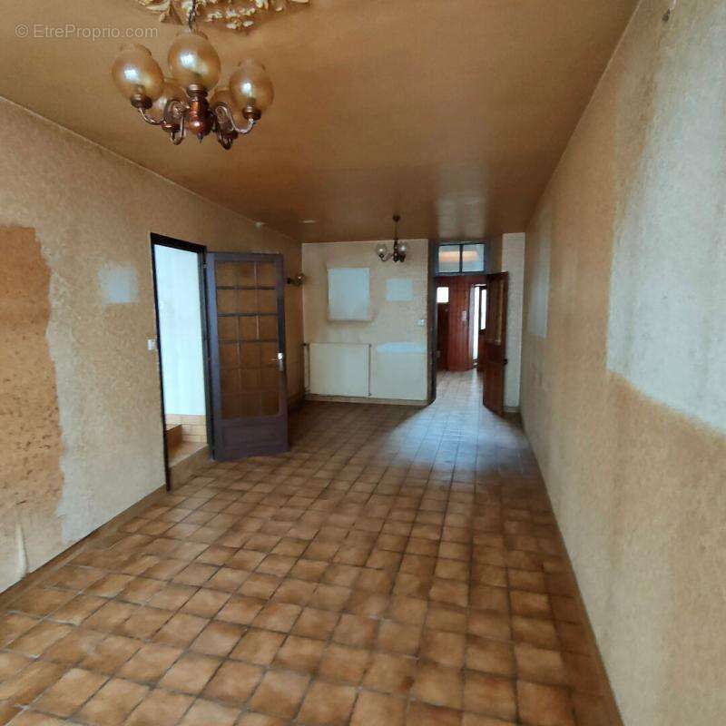 Maison à MORTAGNE-SUR-SEVRE