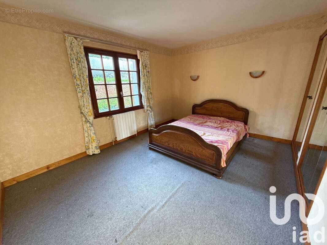 Photo 8 - Maison à LA LOUPTIERE-THENARD