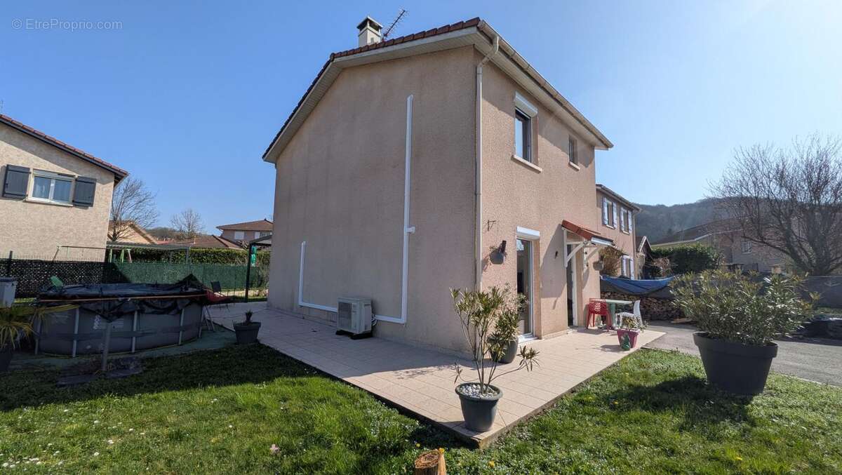 Maison à BOURGOIN-JALLIEU
