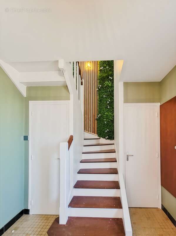 PONT-AVEN – Maison familiale rénovée, pensée pour évoluer jusqu’à 5 chambres - photo 5