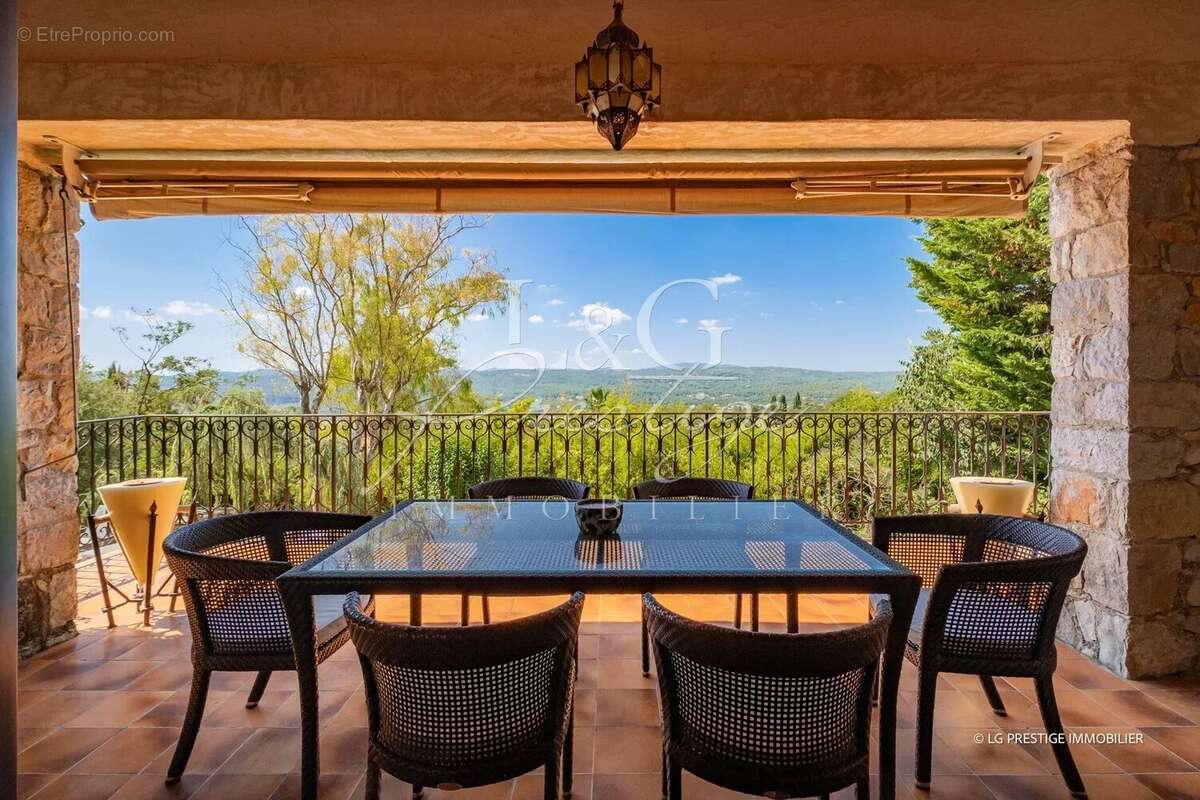 Maison à MONTAUROUX