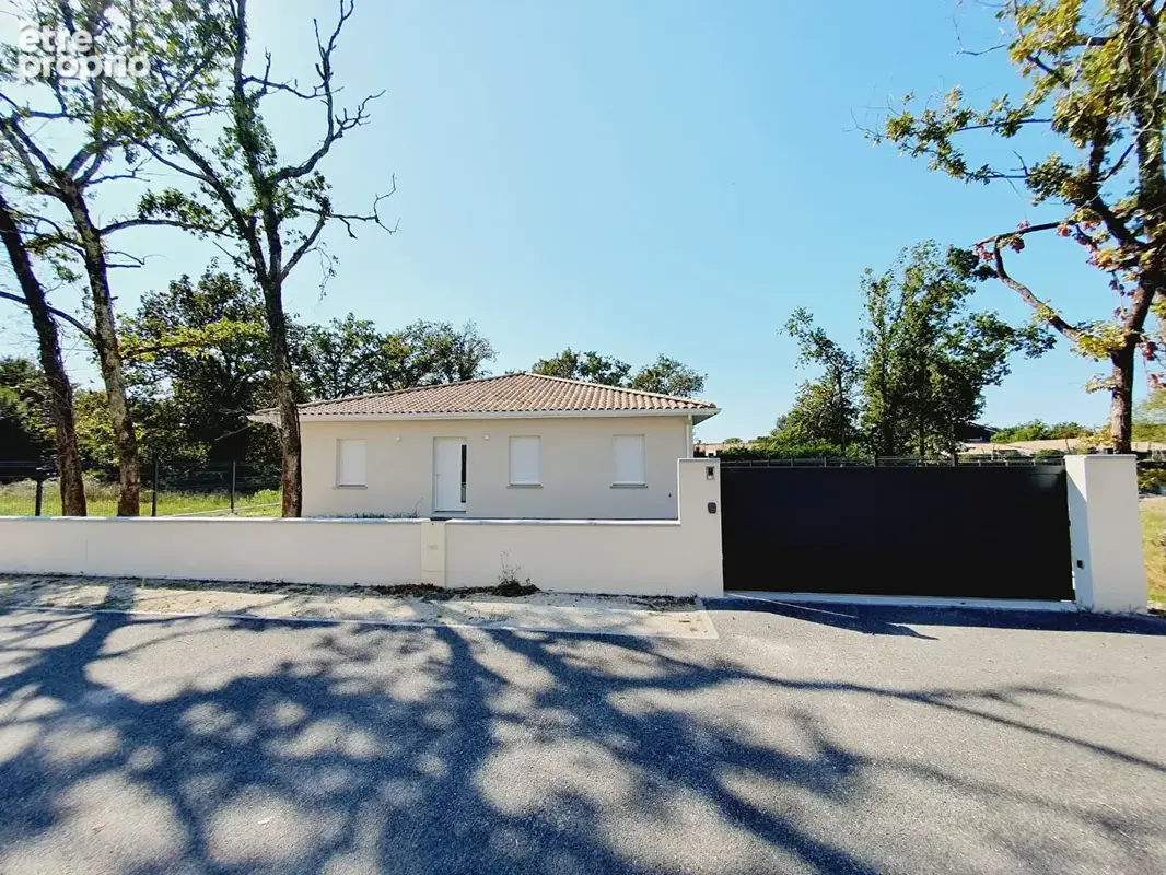 Maison neuve 134 m² - plain-pied proche commerces et collège ! - photo 3
