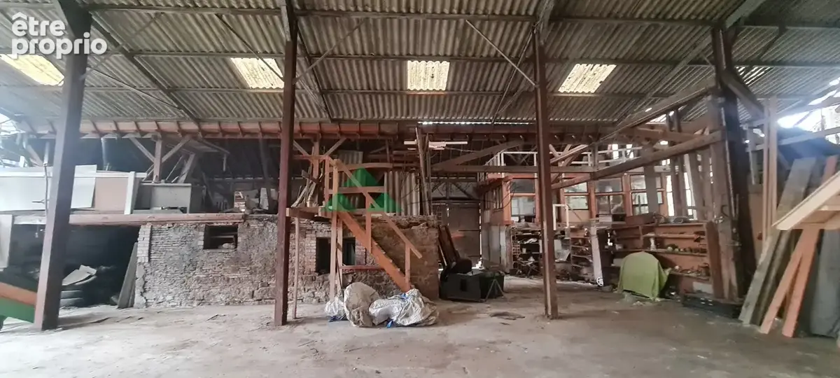 Ferme avec dépendances et hangar - photo 9