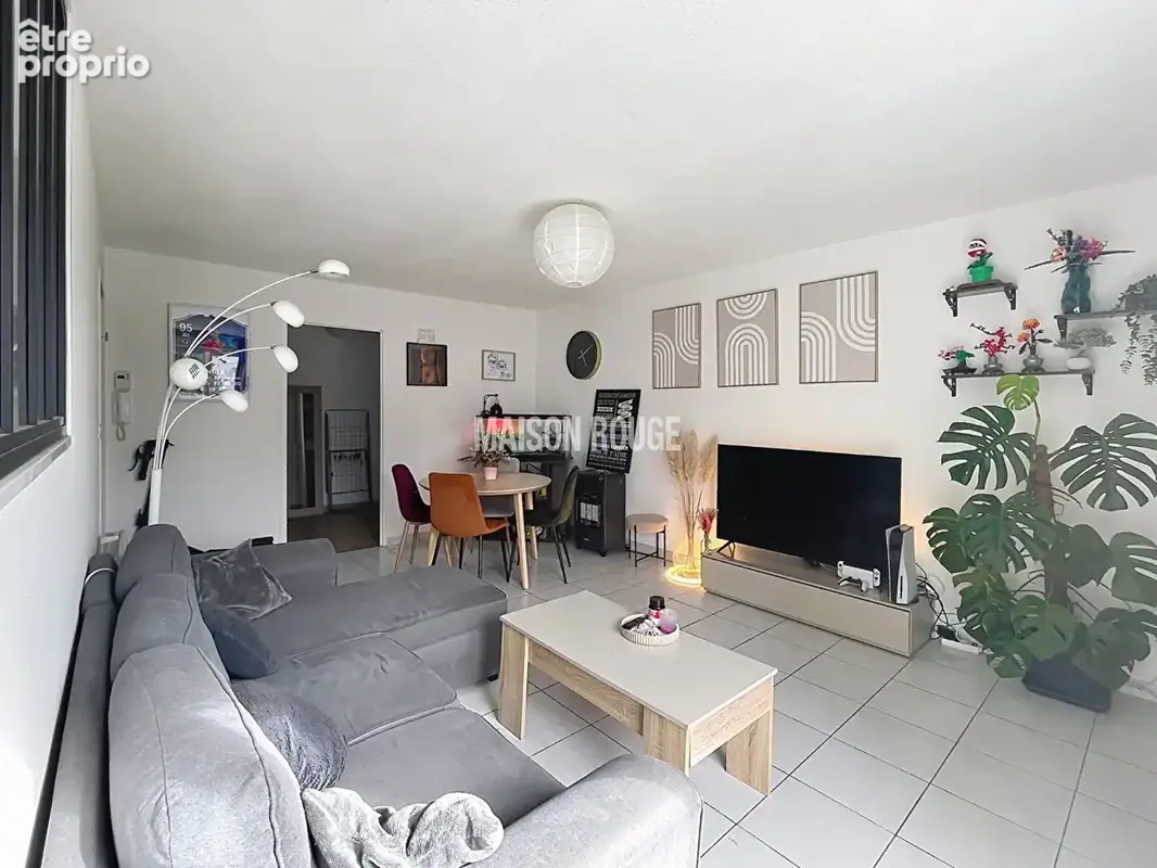 Appartement T3 55 m2 , balcon et 2 places de stationnement - photo 5