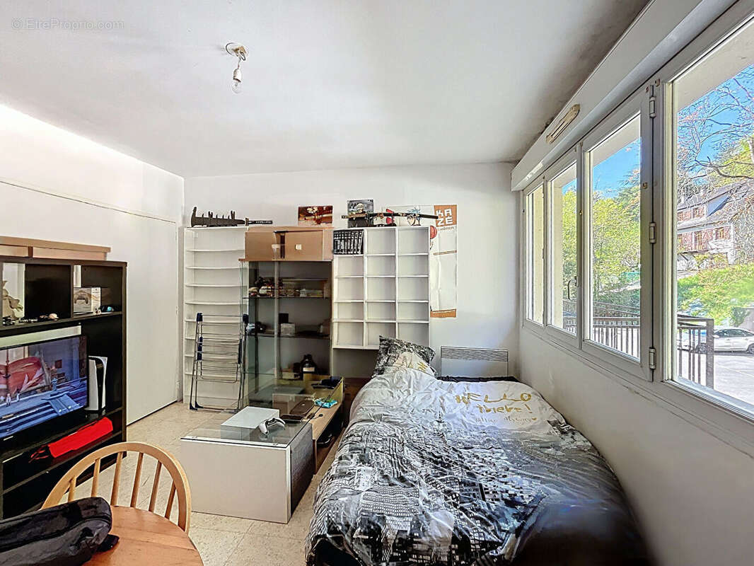 Appartement à CORBEIL-ESSONNES