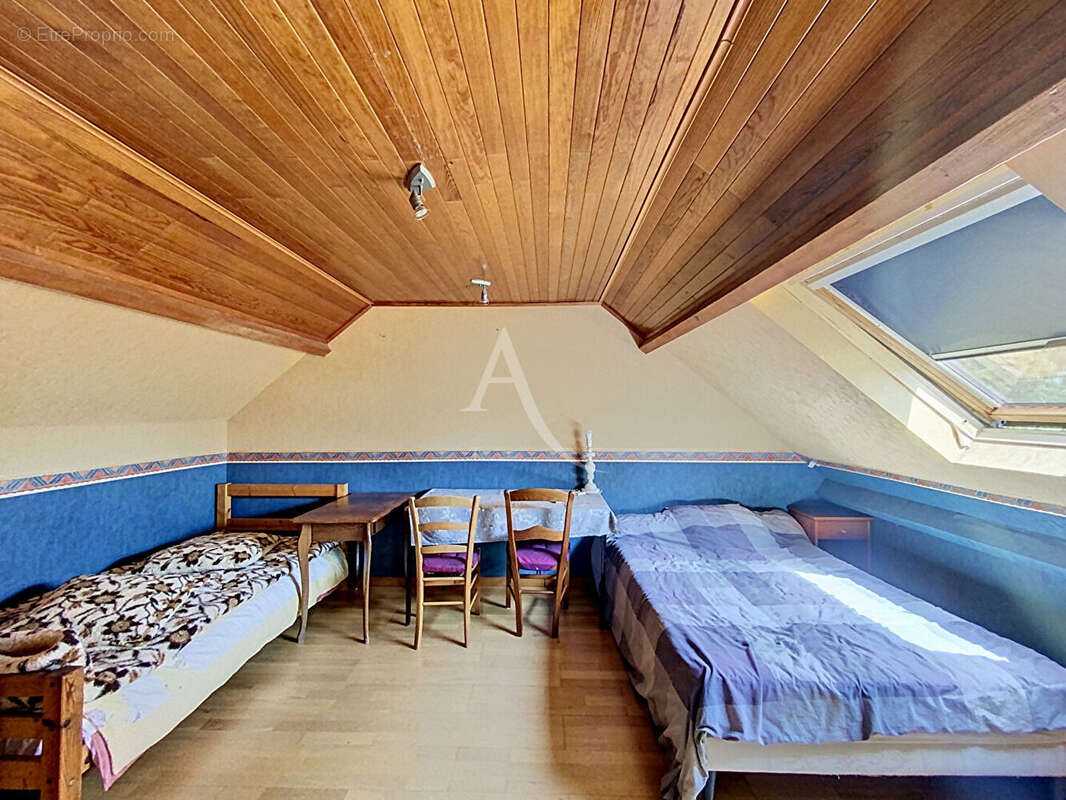 Maison à MONTREUIL-JUIGNE