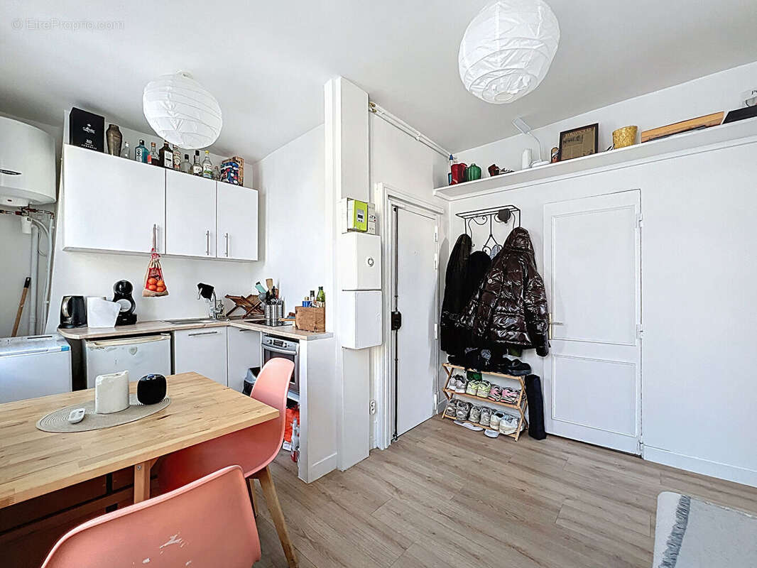 Appartement à PARIS-18E