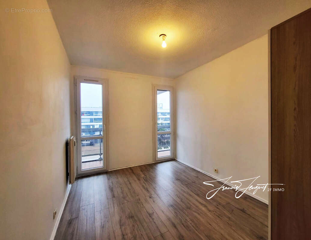 Appartement à SONNAZ