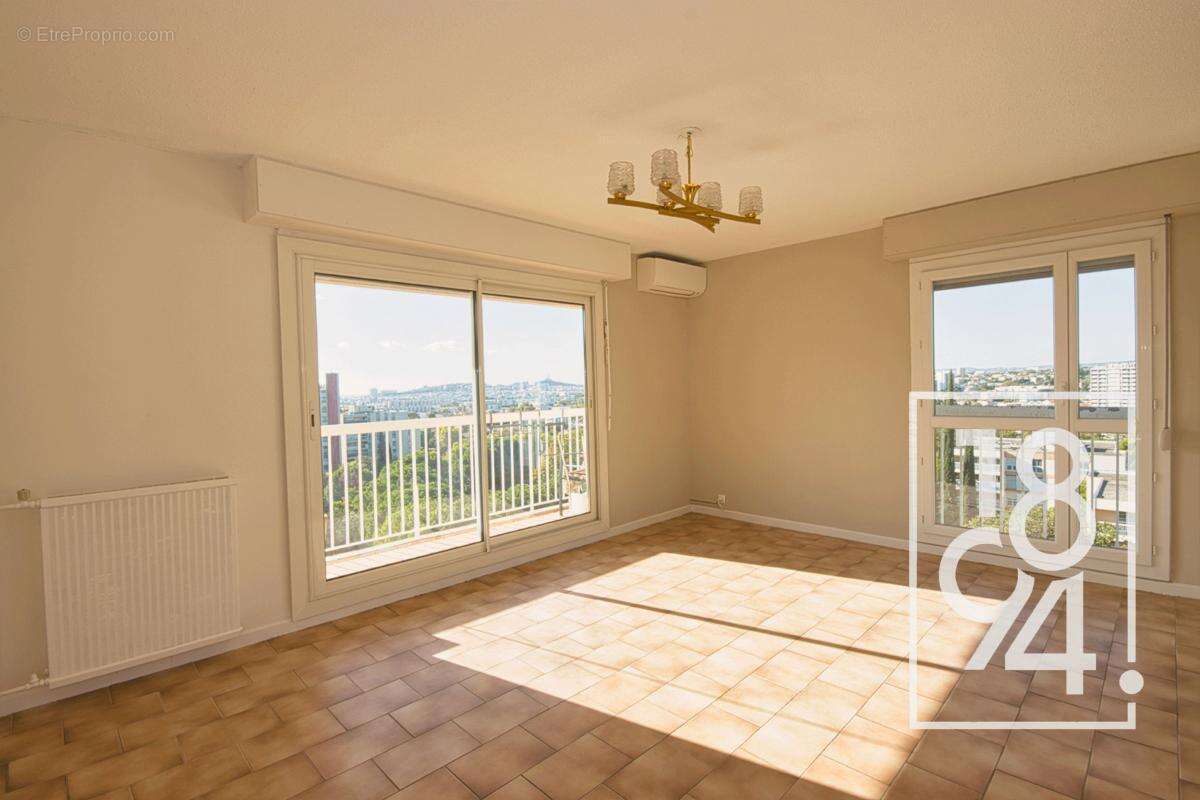 Appartement à MARSEILLE-10E