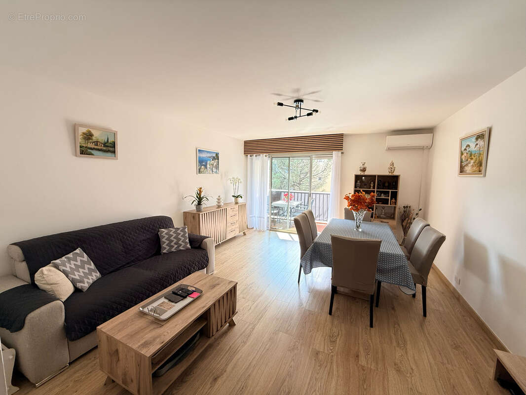 Appartement à FREJUS