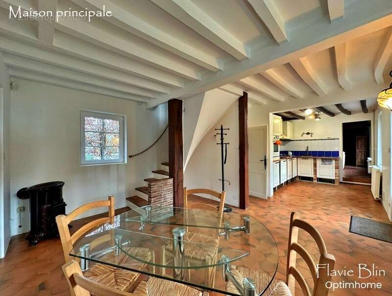 Maison à SYLVAINS-LES-MOULINS