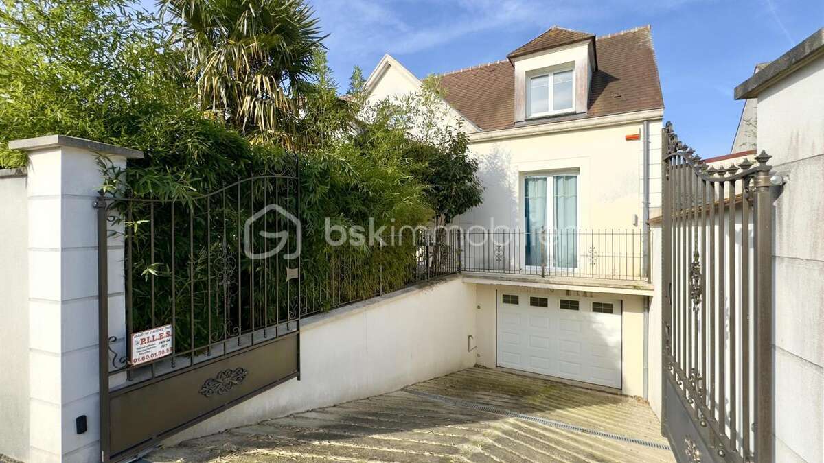 Maison à ARMENTIERES-EN-BRIE