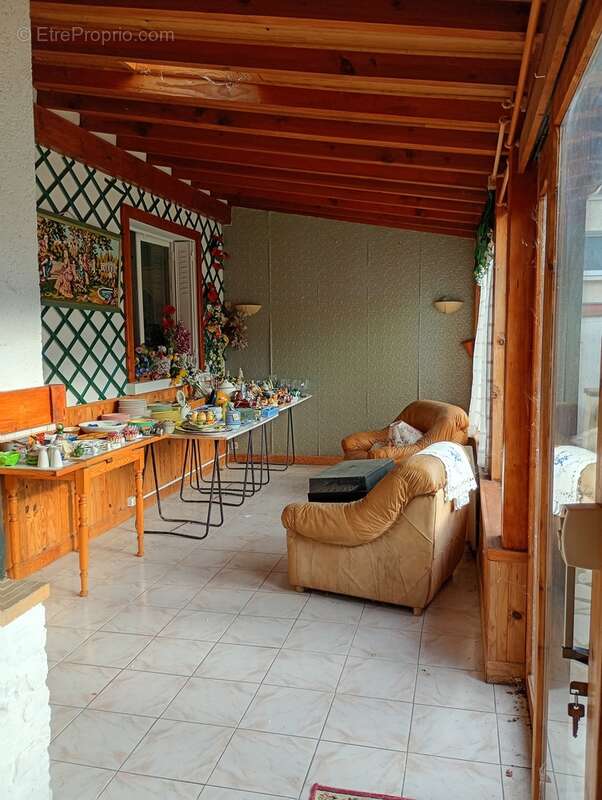 Maison 165 m² à Chateaubernard  - photo 8
