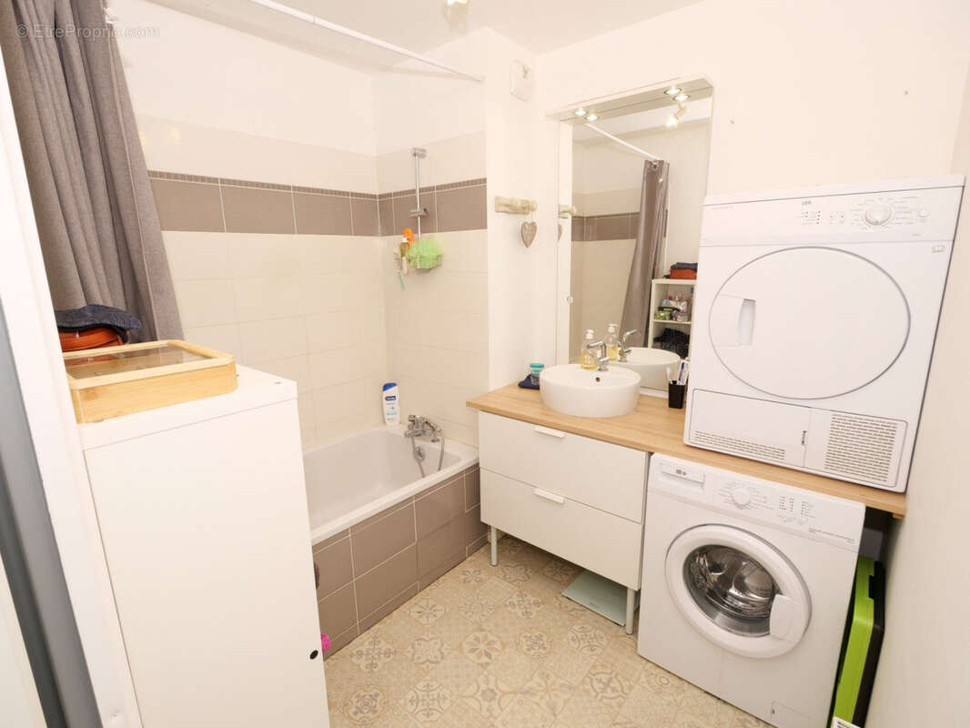 Appartement à DAMMARIE-LES-LYS