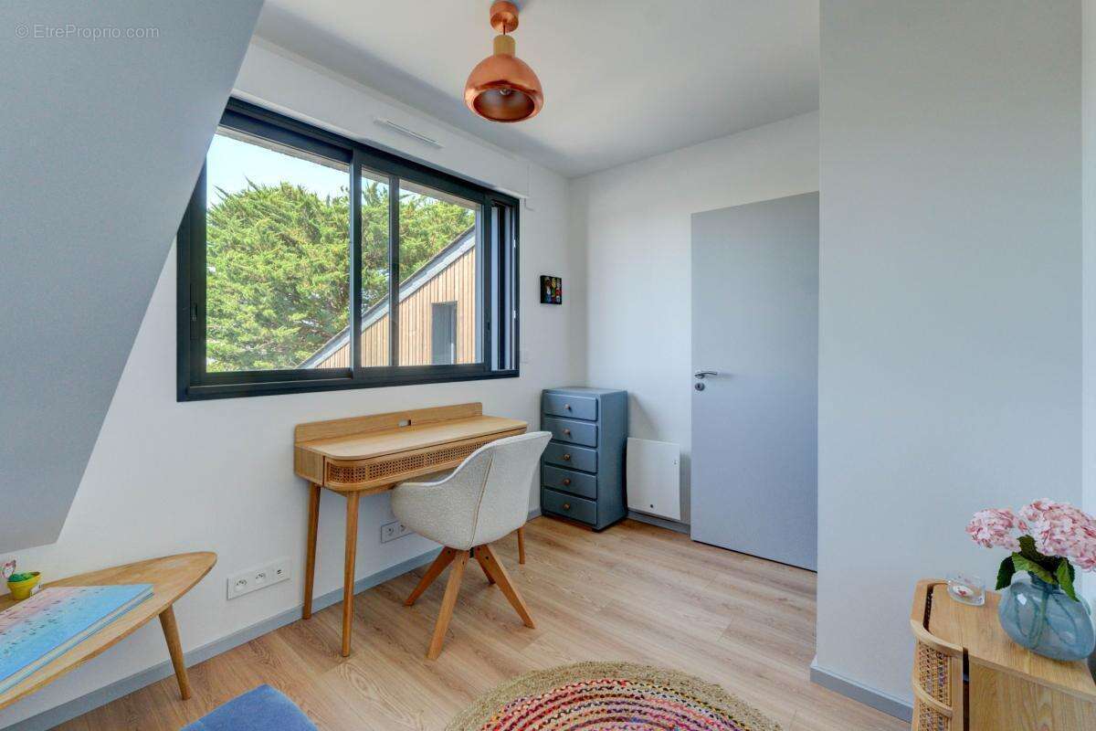 Propriete d'exception 218 m2 sur jardin de 1 500 m2 - photo 16