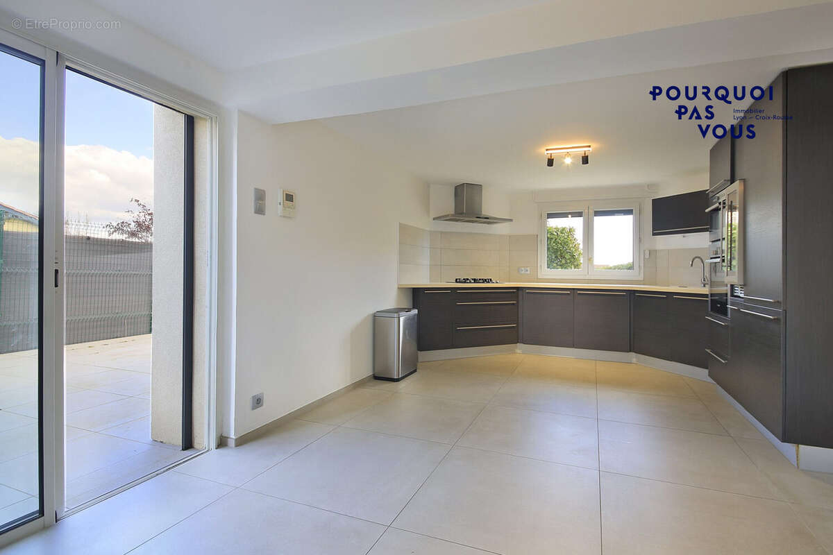 Maison 183 m² à Mionnay  - photo 9