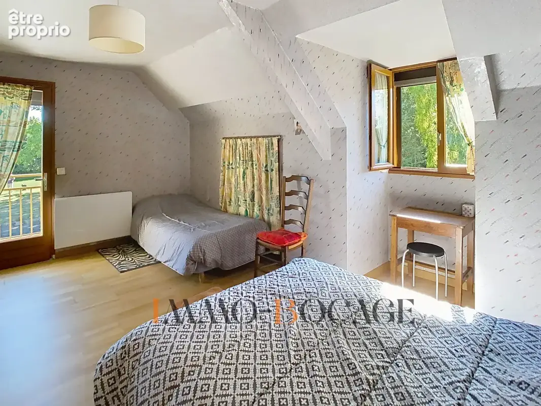 Vastes maison et dépendance sur 9000 m2 de terrain ! - photo 18