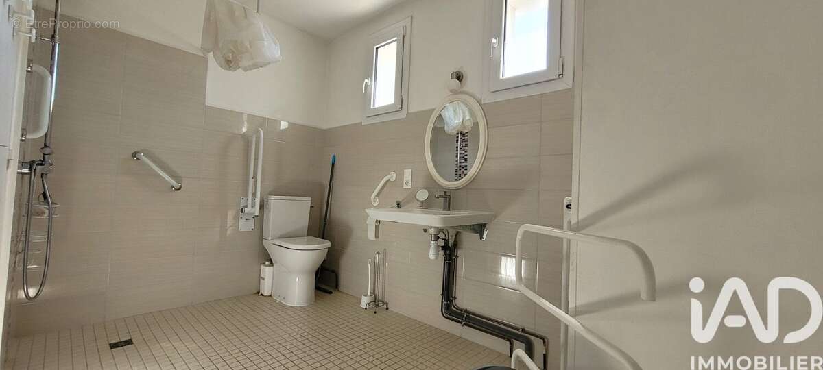 Maison 204 m² à Saint-Jean-D'angely  - photo 6