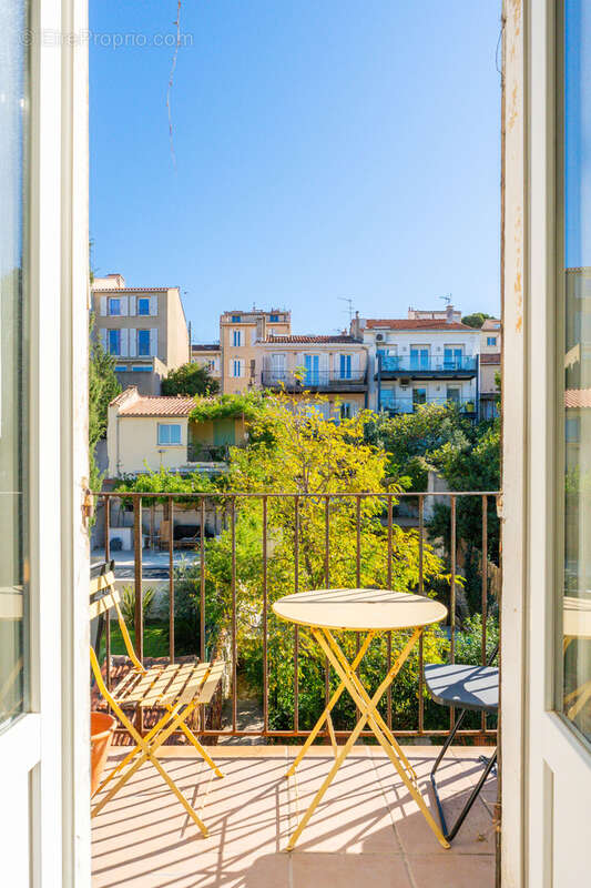 Appartement à MARSEILLE-6E