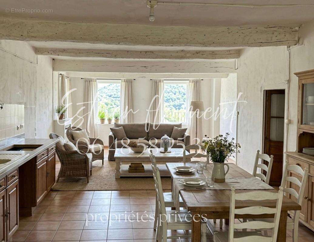 Maison en pierre, 2 habitations avec source et puits sur 2500 m2 proche anduze - photo 3